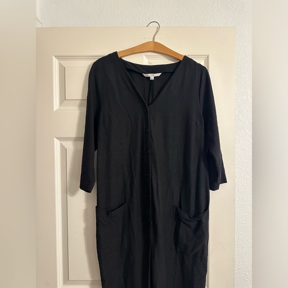 The Nines by HATCH Black 3/4 Sleeve Button-Front
Maternity Crop Jumpsuit Size M - Picture 6 of 10